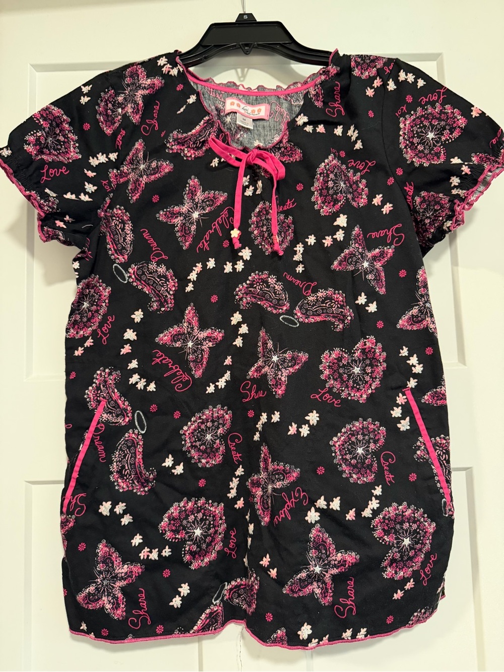 Women’s Black & Pink Butterfly Print by Koi scrub top medium